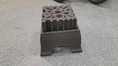 Lot 562 - SWAGE BLOCK & STAND