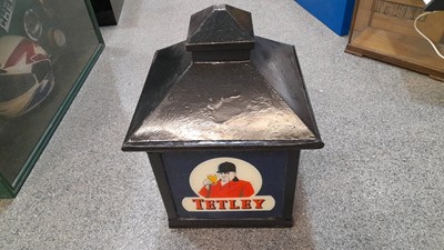 Lot 389 - TETLEY PUB LIGHT-UP LAMP