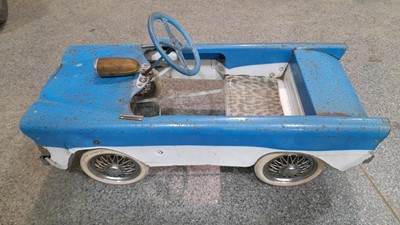 Lot 545 - TRIANG PEDAL CAR