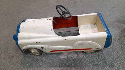 Lot 559 - BLUE & WHITE PEDAL CAR