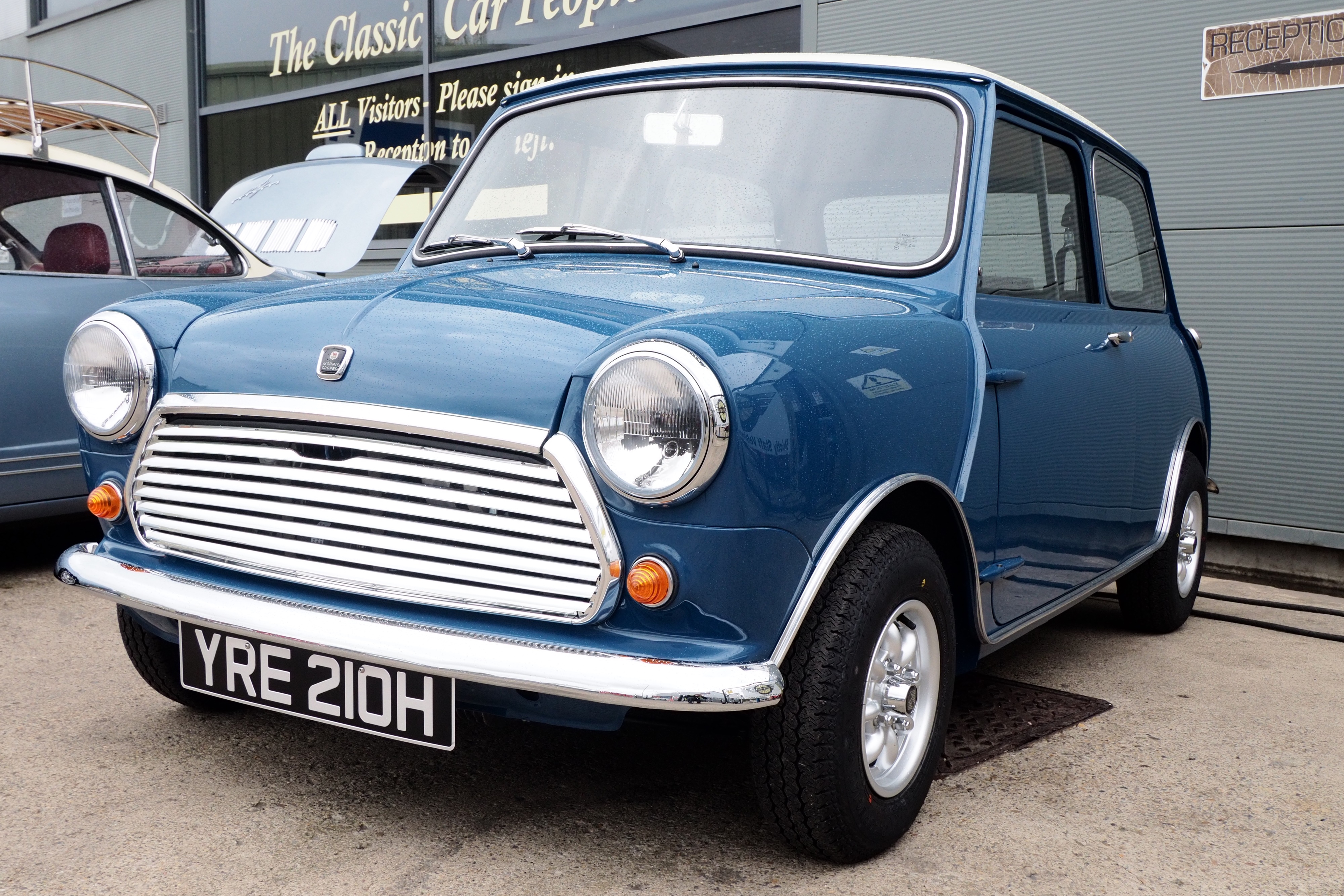 Matchbox Heritage Classics #19/100 - 1964 Austin Mini Cooper S, Dark Blue, 1:64 Scale Diecast Model Car - View #13