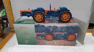 Lot 260 - DAVID BROWN 990 SELECTAMATIC 1-16 SCALE MODEL  LIMITED EDITION