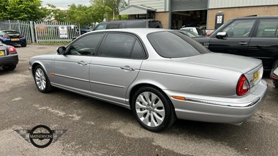 Lot 100 - 2003 JAGUAR XJR V8 S/C AUTO