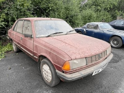 Lot 177 - 1985 PEUGEOT 305 GRD