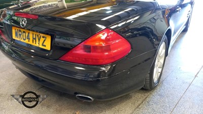 Lot 40 - 2004 MERCEDES SL 350 AUTO