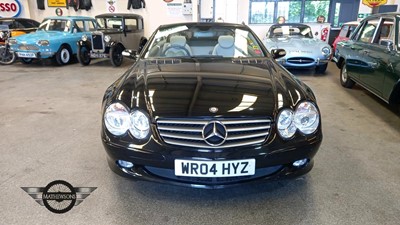 Lot 40 - 2004 MERCEDES SL 350 AUTO