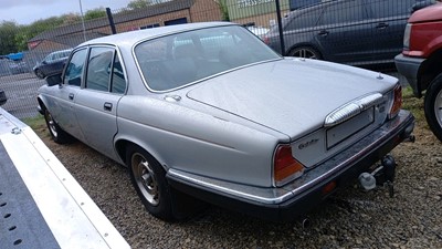 Lot 650 - 1982 DAIMLER SOVEREIGN 4.2 AUTO