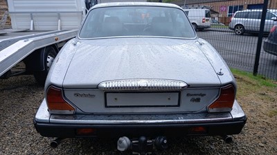 Lot 650 - 1982 DAIMLER SOVEREIGN 4.2 AUTO