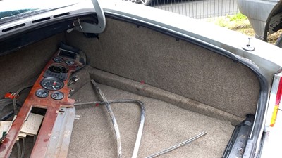 Lot 650 - 1982 DAIMLER SOVEREIGN 4.2 AUTO