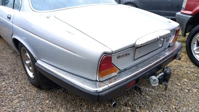 Lot 650 - 1982 DAIMLER SOVEREIGN 4.2 AUTO