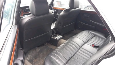 Lot 650 - 1982 DAIMLER SOVEREIGN 4.2 AUTO