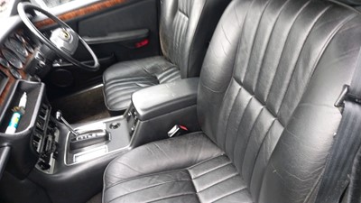 Lot 650 - 1982 DAIMLER SOVEREIGN 4.2 AUTO