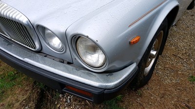 Lot 650 - 1982 DAIMLER SOVEREIGN 4.2 AUTO