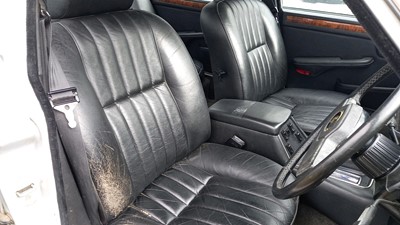 Lot 650 - 1982 DAIMLER SOVEREIGN 4.2 AUTO