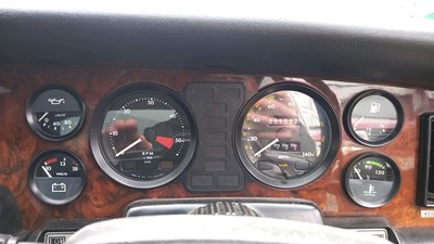 Lot 650 - 1982 DAIMLER SOVEREIGN 4.2 AUTO