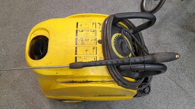 Lot 689 - KARCHER 110V PRESSURE WASHER