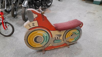 Lot 227 - SPEEDWAY MAXWELL  1960'S RIDE RED