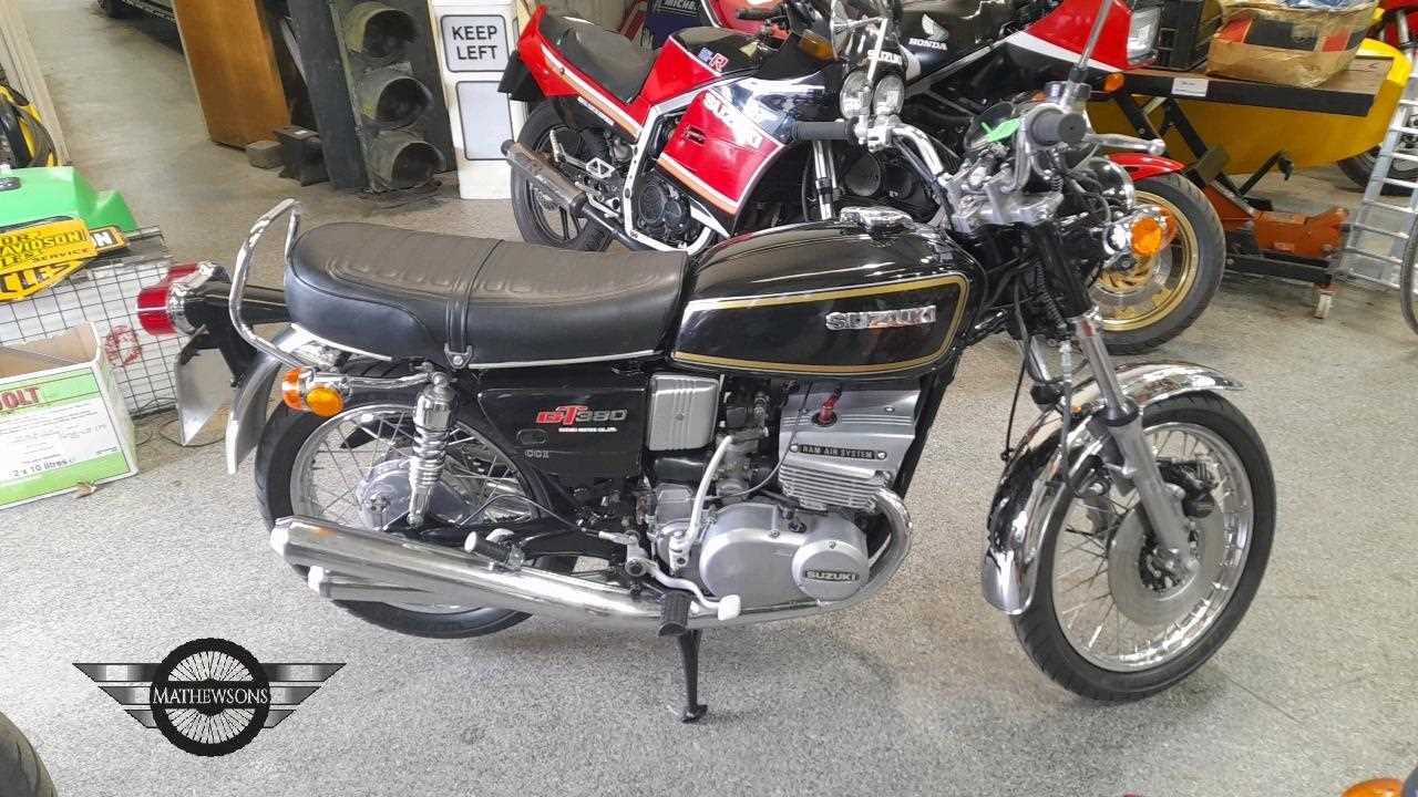 Lot 210 - 1975 SUZUKI GT380