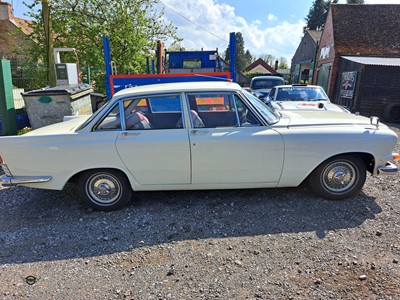 Lot 228 - 1966 FORD ZODIAC