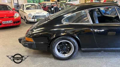 Lot 18 - 1977 PORSCHE 911