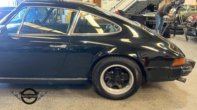 Lot 18 - 1977 PORSCHE 911