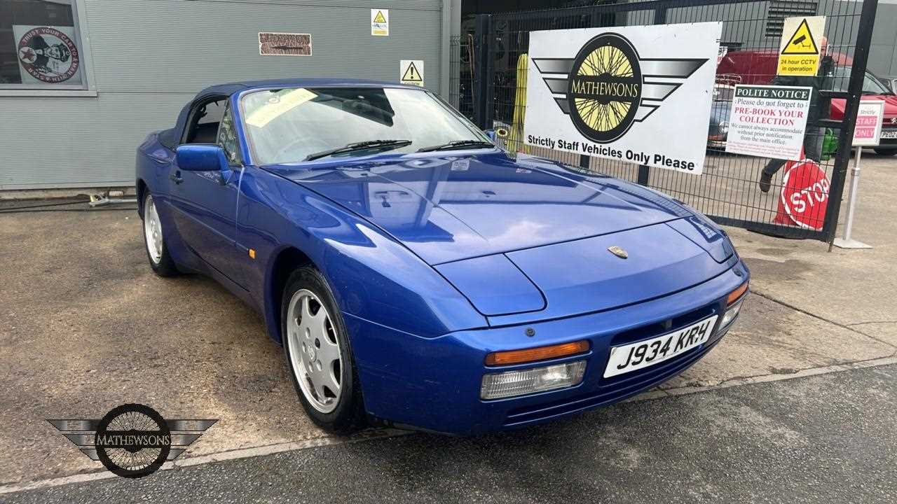 Lot 60 - 1992 PORSCHE 944 S2 CABRIO