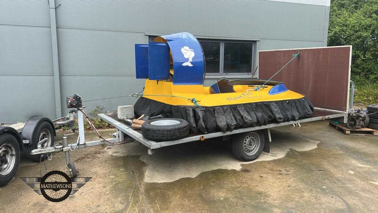 Lot 84 - HOVERCRAFT