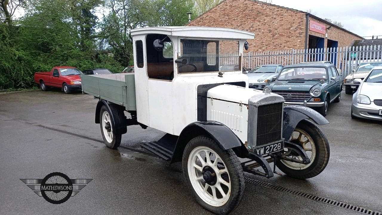 Lot 176 - 1926 MORRIS FLAT LORRY