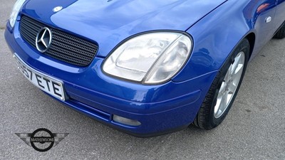 Lot 437 - 1998 MERCEDES SLK 230 KOMPRESSOR AUTO