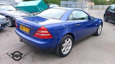 Lot 437 - 1998 MERCEDES SLK 230 KOMPRESSOR AUTO