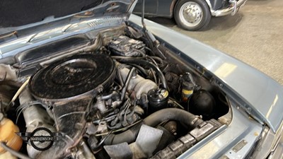 Lot 260 - 1973 MERCEDES 450 SLC