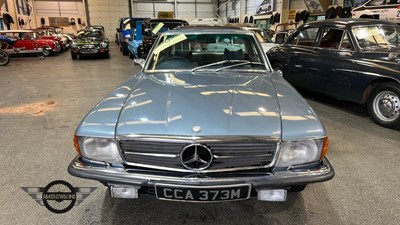 Lot 260 - 1973 MERCEDES 450 SLC