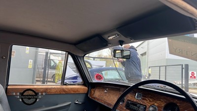 Lot 770 - 1967 VANDEN PLAS