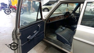 Lot 704 - 1972 MERCEDES 280 SE 3.5 AUTO