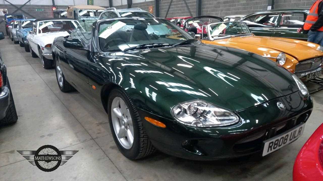 Lot 824 - 1997 JAGUAR XK8 CONVERTIBLE AUTO