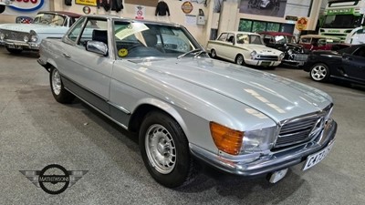 Lot 834 - 1985 MERCEDES 500 SL AUTO