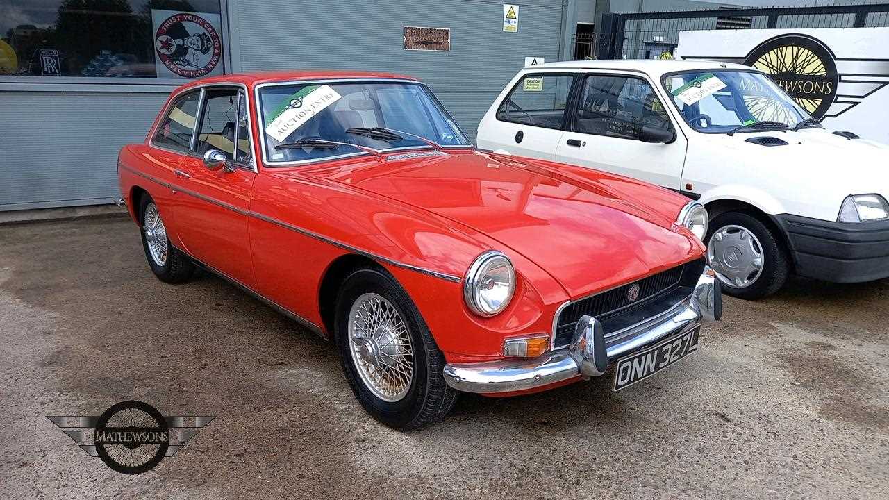 Lot 28 - 1972 MG B GT