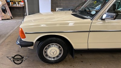 Lot 338 - 1985 MERCEDES 230 E AUTO