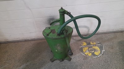 Lot 415 - CASTROL GEAR OIL DISPENSER