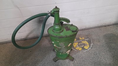 Lot 415 - CASTROL GEAR OIL DISPENSER