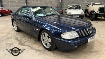 Lot 178 - 1999 MERCEDES SL320 AUTO