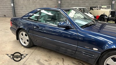 Lot 178 - 1999 MERCEDES SL320 AUTO