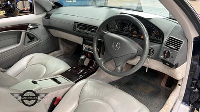 Lot 178 - 1999 MERCEDES SL320 AUTO