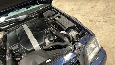 Lot 178 - 1999 MERCEDES SL320 AUTO