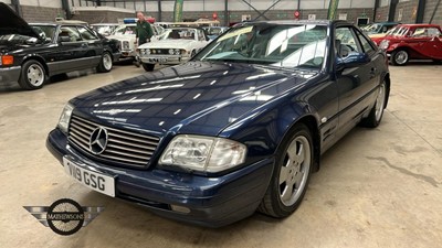 Lot 178 - 1999 MERCEDES SL320 AUTO