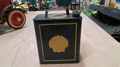 Lot 479 - 1933 SHELL 2 GALLON FUEL CAN