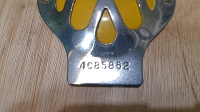 Lot 595 - SELECTION OF AA BADGES CIRCA 1957-1959 /1962-1963 /1956-1967
