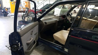 Lot 574 - 1998 ROVER MAESTRO L