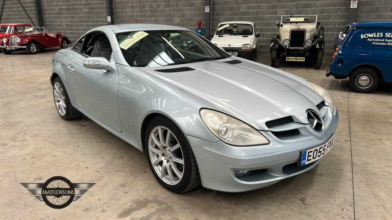 Lot 782 - 2005 MERCEDES SLK280 AUTO