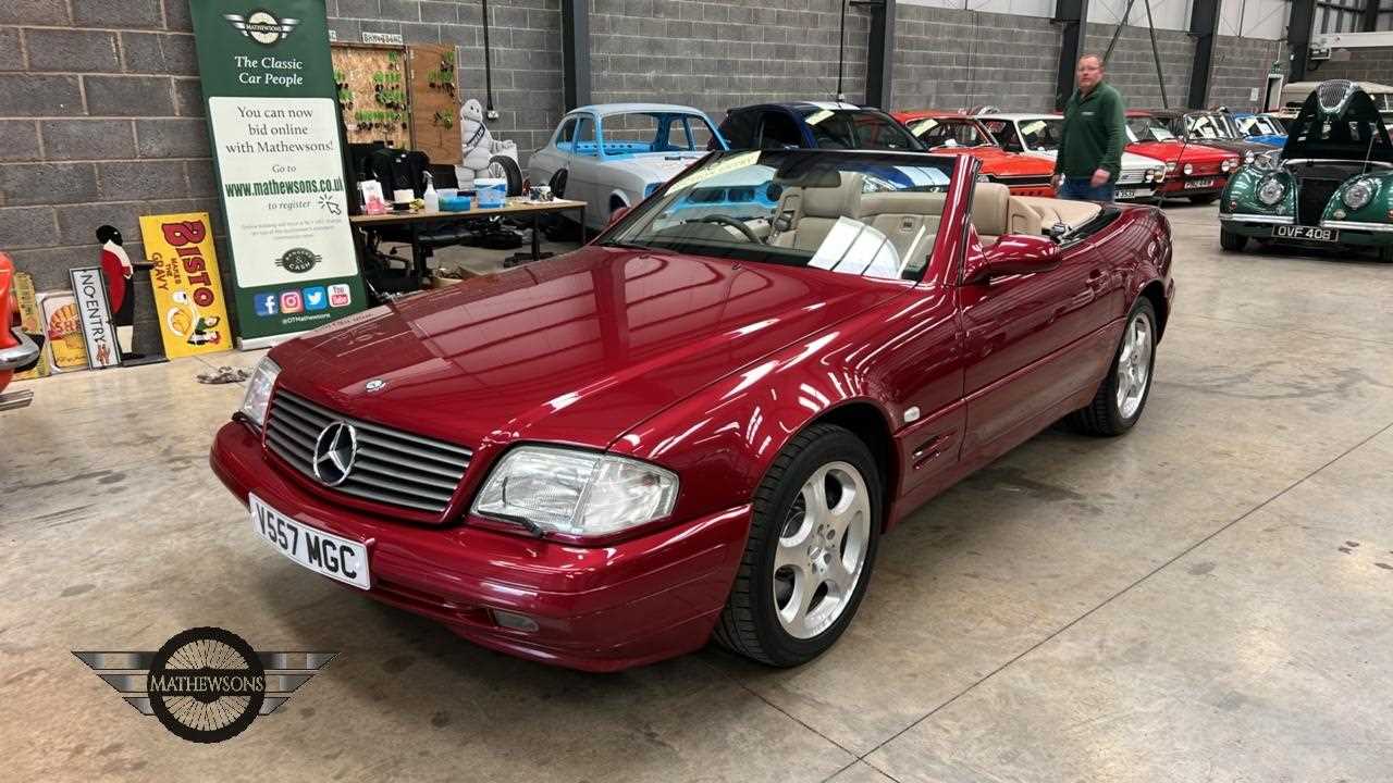 Lot 96 - 1999 MERCEDES SL320 AUTO